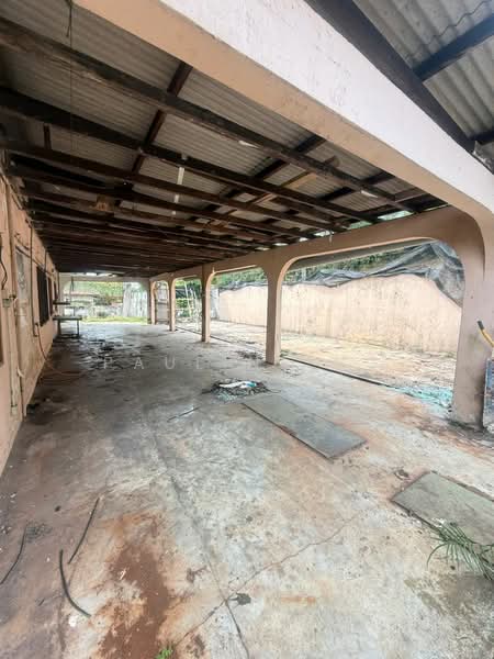 Semi-Detached House for Sale in Taman Johor (Tampoi) - Pauline Ng - Exterior - PropertyGuru.com.my