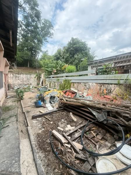 Semi-Detached House for Sale in Taman Johor (Tampoi) - Pauline Ng - Exterior - PropertyGuru.com.my