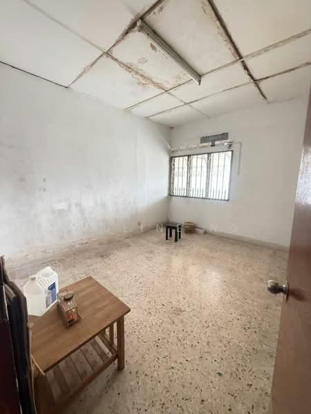 Semi-Detached House for Sale in Taman Johor (Tampoi) - Pauline Ng - PropertyGuru.com.my