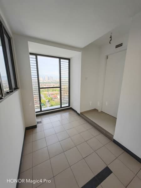 Service Residence for Sale at United Point (Residensi Berpadu) - Joshua Tee - Corridor - PropertyGuru.com.my