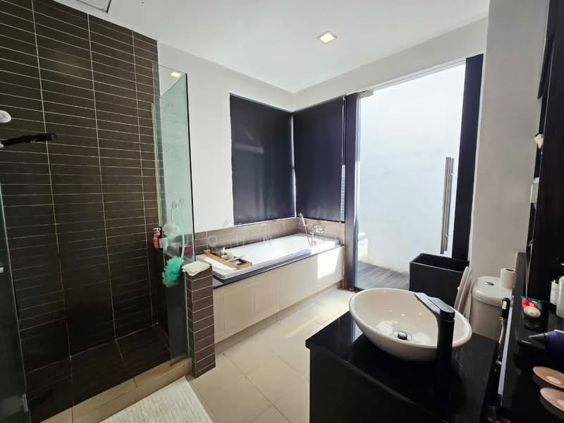 Lake Edge Puchong 2.5 Storey House For Sale 22x100 untuk Untuk Dijual - RM 1,500,000, Mac 2026 - Bathroom - PropertyGuru.com.my