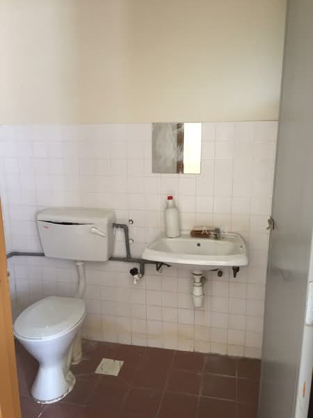 Rumah Teres 2 Tingkat untuk Dijual di Taman Pandan Perdana (Ampang) - Ginie Tan - Bathroom - PropertyGuru.com.my