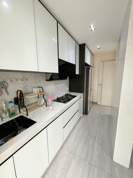 3-storey Terraced House for Sale in Batu Arang (Selangor) - Leon Wong - Kitchen - PropertyGuru.com.my