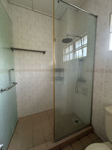 2-storey Terraced House for Sale in Bukit Rahman Putra (Sungai Buloh) - PeiGee . - Bathroom - PropertyGuru.com.my