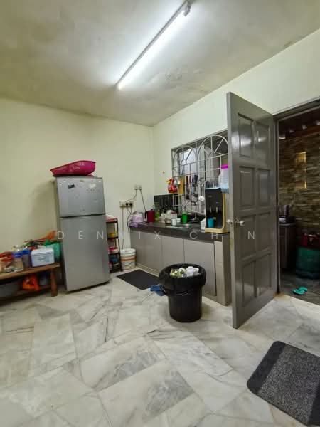 2-storey Terraced House for Sale in Taman Koperasi Cuepacs (Cheras) - Dennix Chin - Kitchen - PropertyGuru.com.my