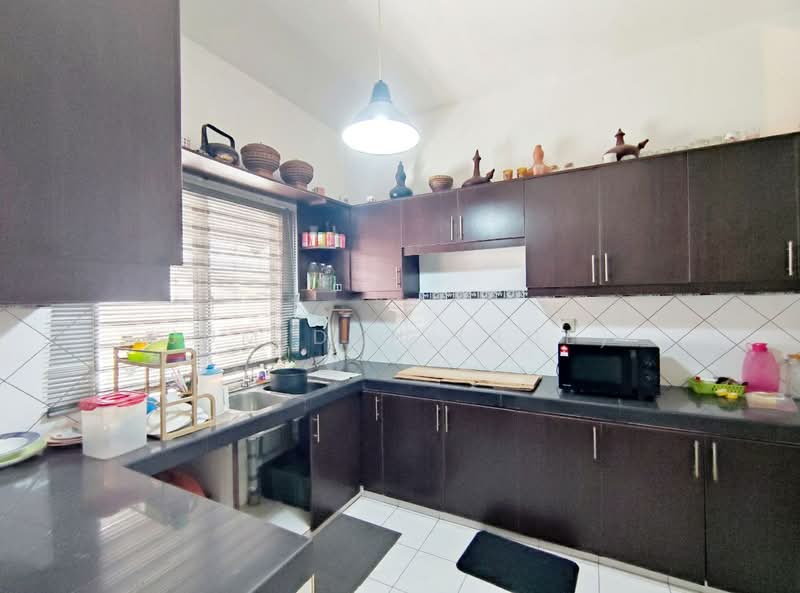 2-storey Terraced House for Sale in Seksyen 13 (Shah Alam) - JUMIDAH (JUE) - Kitchen - PropertyGuru.com.my