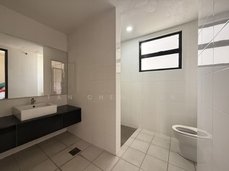 Semi-Detached House for Sale in Sutera Residences (Kajang) - Tan Chew Jiun - Bathroom - PropertyGuru.com.my