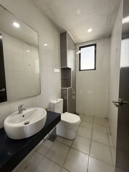 Semi-Detached House for Sale in Sutera Residences (Kajang) - Tan Chew Jiun - Bathroom - PropertyGuru.com.my