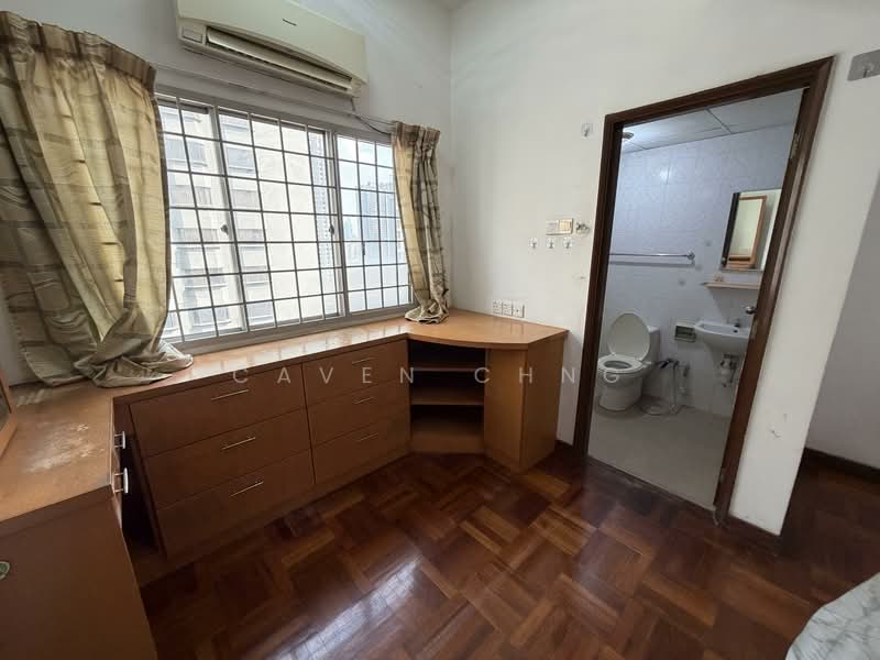 Service Residence for Sale at The Pearl (Pearl Point) - Caven Chng - Bathroom - PropertyGuru.com.my