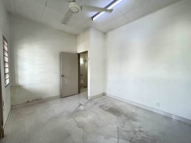 Terraced House for Sale in Subang Jaya (Selangor) - Aziz Abdullah - Interior - PropertyGuru.com.my