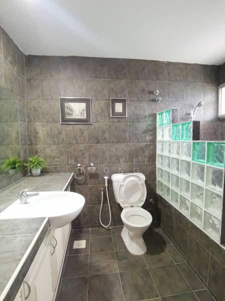 Semi-Detached House for Sale in Kuantan (Pahang) - Chai Kiew Tiong - Bathroom - PropertyGuru.com.my