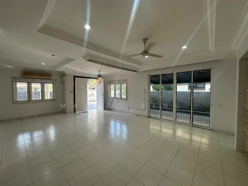 Taman Merdeka @ Jalan Kuala Kangsar untuk Untuk Dijual - RM 800,000, Mac 2026 - Living Room - PropertyGuru.com.my