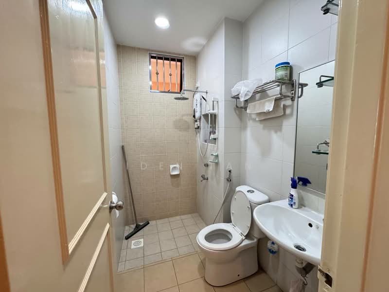 Impian Emas Impians Emas untuk Untuk Dijual - RM 950,000, Apr 2026 - Bathroom - PropertyGuru.com.my
