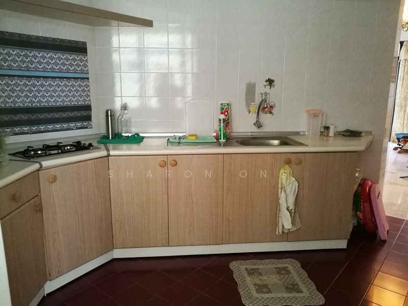 Marina Tower (Ratu Mutiara) untuk Untuk Dijual - RM 620,000, Apr 2026 - Kitchen - PropertyGuru.com.my