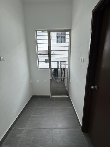 2-storey Terraced House for Rent in Skudai (Johor) - Warren Tay - Entrance - PropertyGuru.com.my