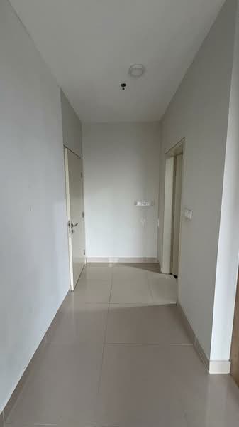 Service Residence for Rent at Third Avenue - Yam Yi Han - Corridor - PropertyGuru.com.my
