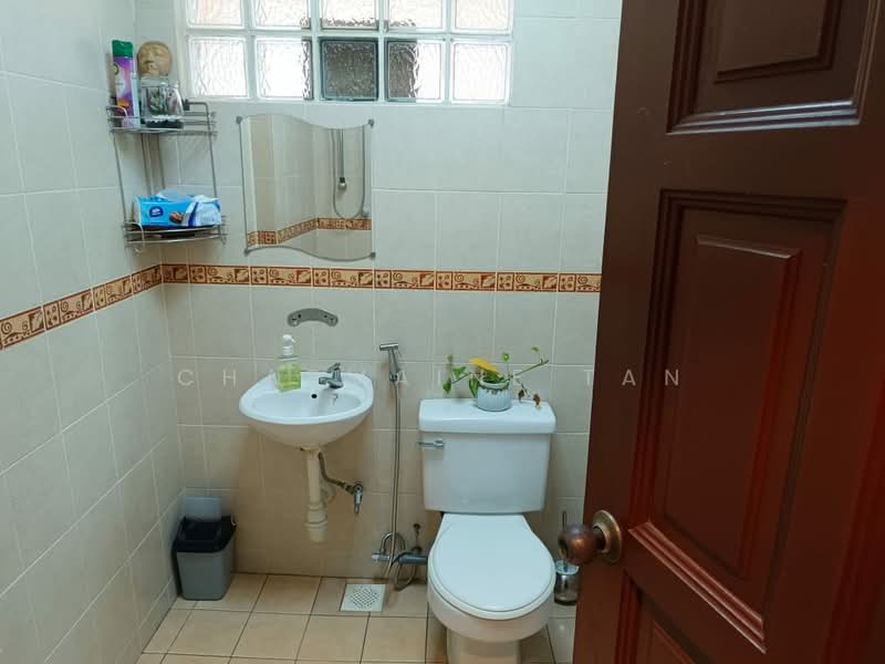 2.5-storey Terraced House for Sale in Petaling Jaya (Selangor) - Charmaine Tan - Bathroom - PropertyGuru.com.my