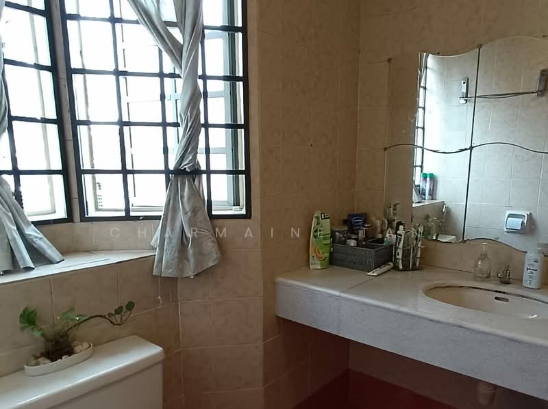 2.5-storey Terraced House for Sale in Petaling Jaya (Selangor) - Charmaine Tan - Bathroom - PropertyGuru.com.my