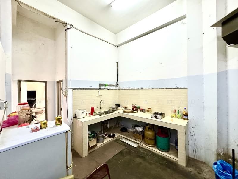 Shop / Office for Sale in Klang (Selangor) - Wan Azlan Ahmad - PropertyGuru.com.my