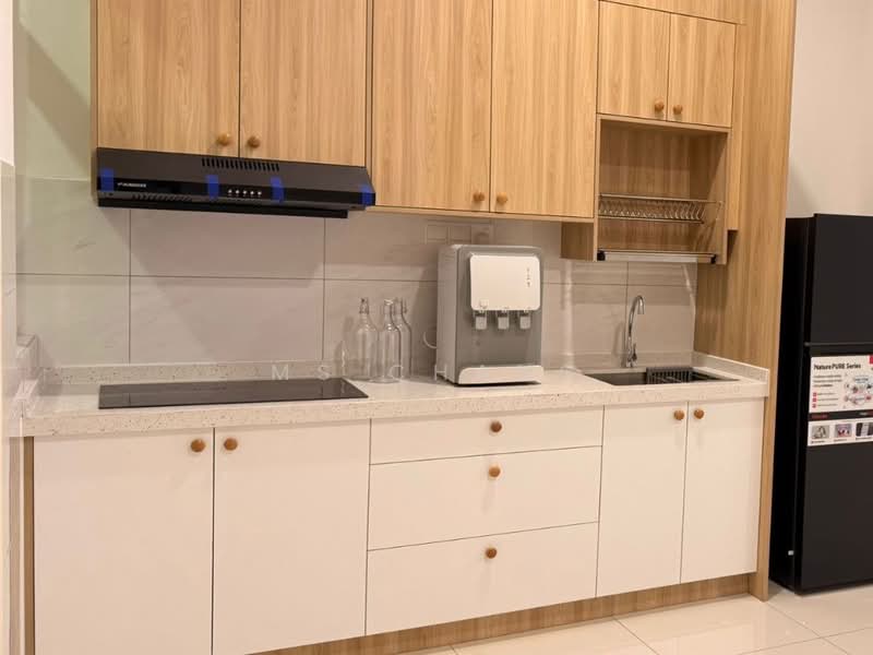 Ferringhi Residence 2 untuk Untuk Disewa - RM 4,400 /bulan, Mac 2026 - Kitchen - PropertyGuru.com.my