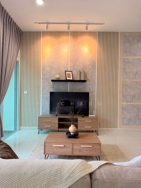 Ferringhi Residence 2 untuk Untuk Disewa - RM 4,400 /bulan, Mac 2026 - Living Room - PropertyGuru.com.my