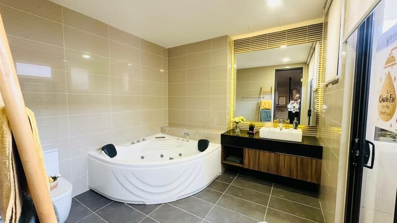 Sebayu Hill Villas @ Bandar Seri Putra untuk Untuk Dijual - RM 3,420,000, Mac 2026 - Bathroom - PropertyGuru.com.my