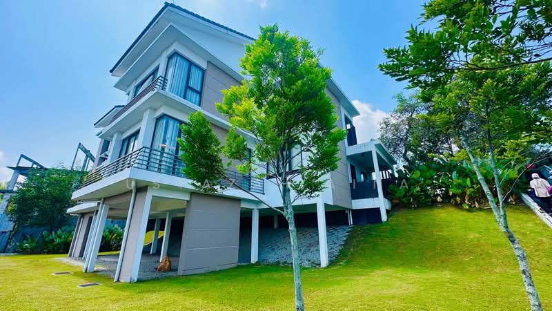 Sebayu Hill Villas @ Bandar Seri Putra untuk Untuk Dijual - RM 3,420,000, Mac 2026 - Exterior - PropertyGuru.com.my