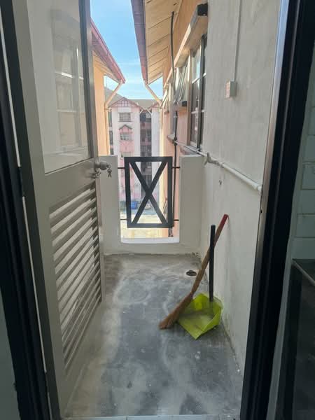 Apartment for Rent at Jasmin Apartment - Lidza . - Balcony - PropertyGuru.com.my