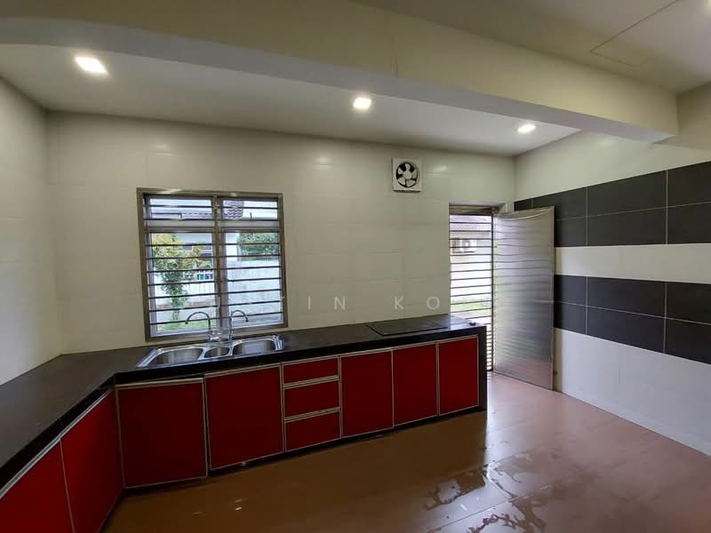 Taman Nusa Idaman untuk Untuk Disewa - RM 2,800 /bulan, Apr 2026 - Kitchen - PropertyGuru.com.my