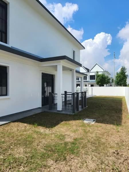 Terraced House for Sale in Johor Bahru (Johor) - Lilyn Low - Exterior - PropertyGuru.com.my