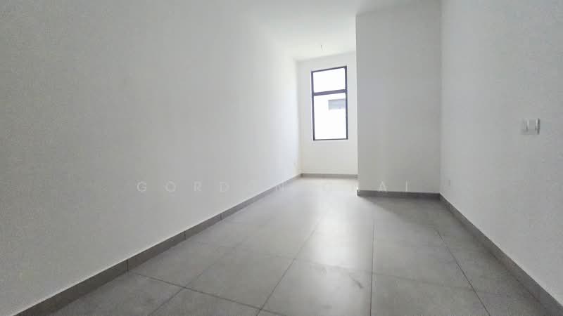 2-storey Terraced House for Sale in Taman Mount Austin (Tebrau) - Gordon Chai - Room 2 - PropertyGuru.com.my