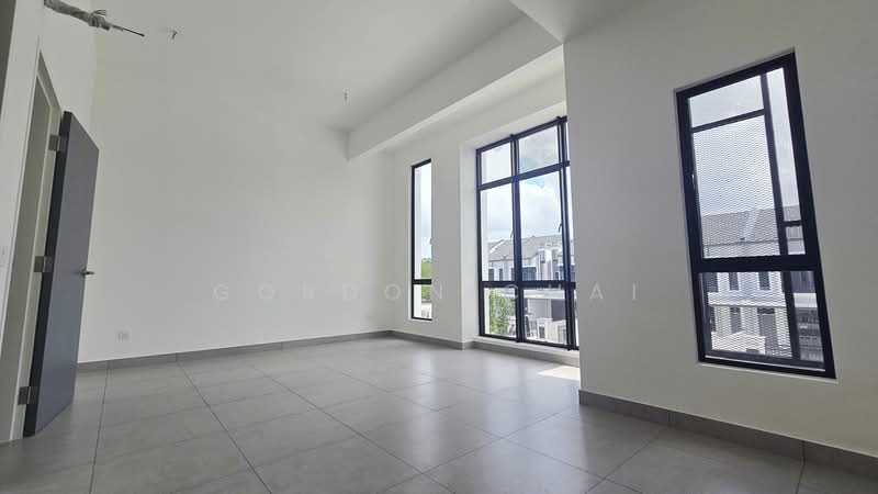 2-storey Terraced House for Sale in Taman Mount Austin (Tebrau) - Gordon Chai - Master Room - PropertyGuru.com.my