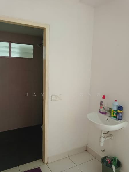 Apartment for Rent at D'Cerrum Apartment - Jayden Ong - Bathroom - PropertyGuru.com.my