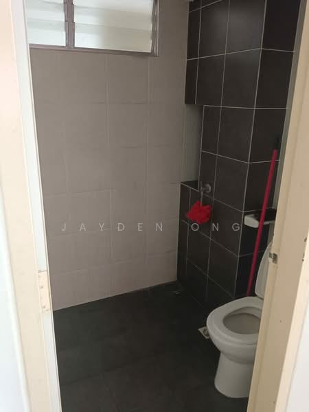Apartment for Rent at D'Cerrum Apartment - Jayden Ong - Bathroom - PropertyGuru.com.my