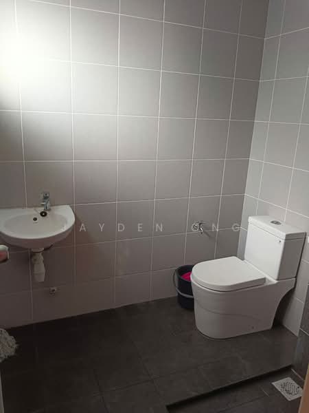 Apartment for Rent at D'Cerrum Apartment - Jayden Ong - Bathroom - PropertyGuru.com.my