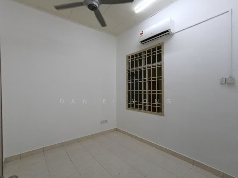 1-storey Terraced House for Sale in Taman Kempas Indah (Tebrau) - Daniel Yong - Interior - PropertyGuru.com.my