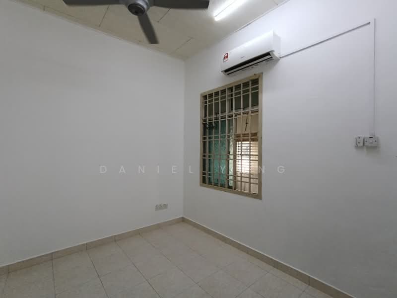 1-storey Terraced House for Sale in Taman Kempas Indah (Tebrau) - Daniel Yong - Interior - PropertyGuru.com.my
