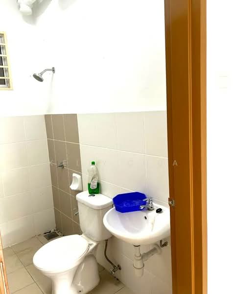 Apartment for Sale at Azaria - Kelly Chua - Bathroom - PropertyGuru.com.my