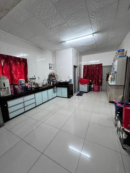 1-storey Terraced House for Sale in Klang (Selangor) - Joel Sia - Kitchen - PropertyGuru.com.my
