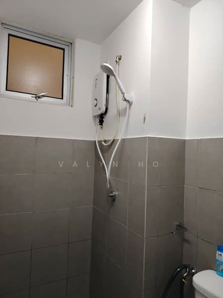 Tangerine Suites untuk Untuk Disewa - RM 1,600 /bulan, Apr 2026 - Bathroom - PropertyGuru.com.my