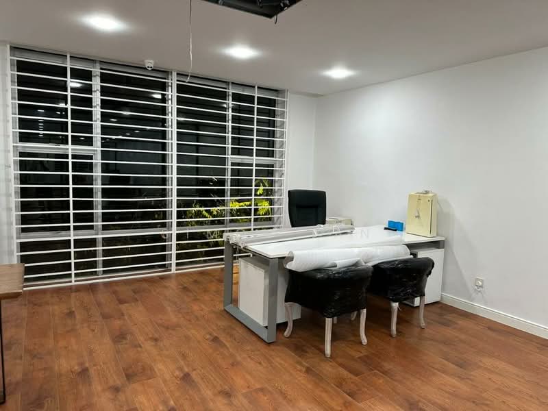 Shah Alam, Alam Nusantara, Seria 88 Fully Furnish Office untuk Untuk Disewa - RM 4,500 /bulan, Apr 2026 - Study - PropertyGuru.com.my