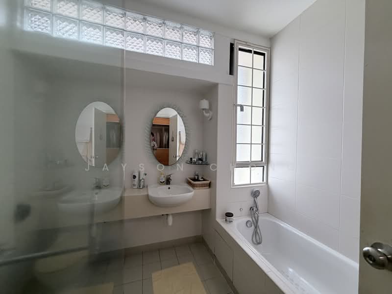 3-storey Terraced House for Sale in Taman Esplanad (Bukit Jalil) - Jayson chong - Bathroom - PropertyGuru.com.my