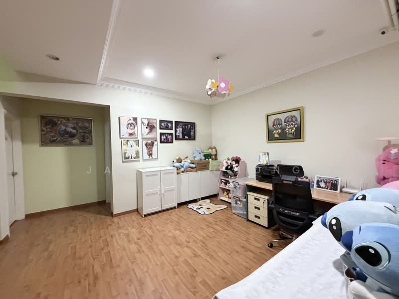 3-storey Terraced House for Sale in Taman Esplanad (Bukit Jalil) - Jayson chong - Study - PropertyGuru.com.my