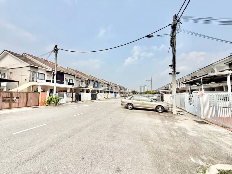 Townhouse for Sale in Taman Putra Perdana (Puchong) - Nana Cheah - Exterior - PropertyGuru.com.my