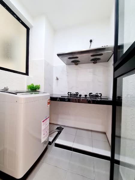 Sky Awani Residensi 5 untuk Untuk Disewa - RM 2,500 /bulan, Apr 2026 - Kitchen - PropertyGuru.com.my