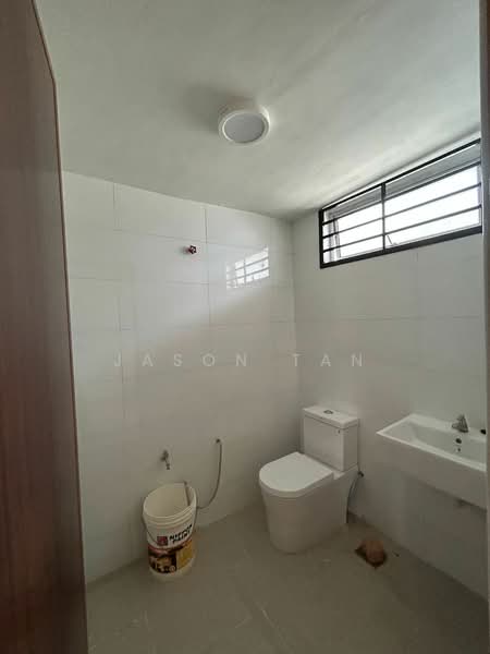 1-storey Terraced House for Sale in Bandar Putra (Kulai) - Jason Tan - Bathroom - PropertyGuru.com.my