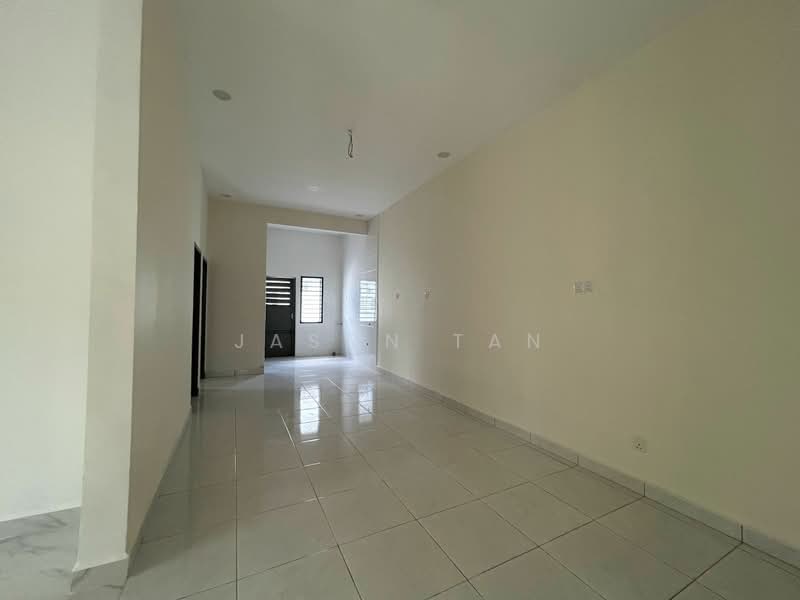 1-storey Terraced House for Sale in Bandar Putra (Kulai) - Jason Tan - Interior - PropertyGuru.com.my