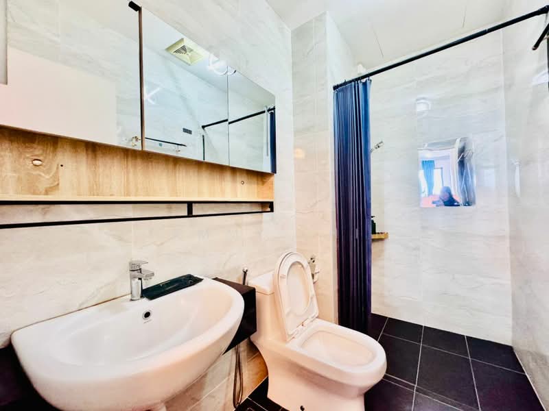 Condominium for Sale at SKS Pavillion Residences - Tammy Chin - Bathroom - PropertyGuru.com.my