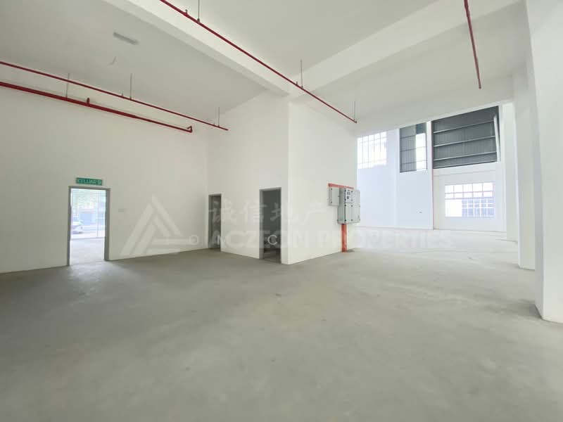 Detached Factory for Rent in Pasir Gudang (Johor) - Tom Chiew - Entrance - PropertyGuru.com.my