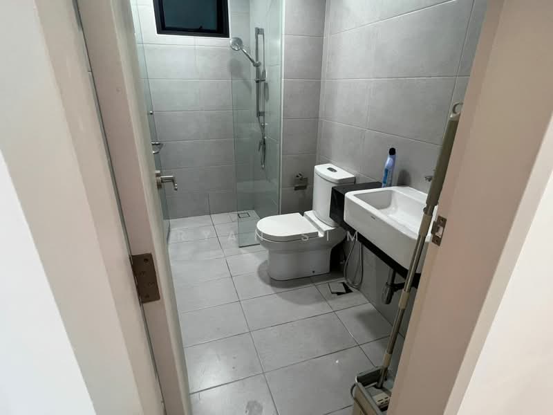 Waterside Residence untuk Untuk Disewa - RM 3,300 /bulan, Mac 2026 - Bathroom - PropertyGuru.com.my